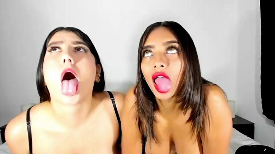 CamilandGeorgina – Sex Addict NPC Lesbian Babes Satisfying Each Other